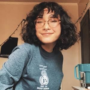 Meet your Posher, Lydia